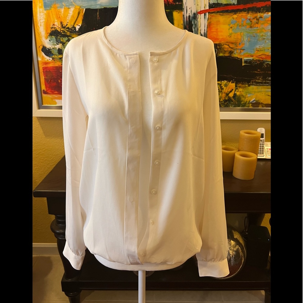 Ann Taylor Blouse in off white